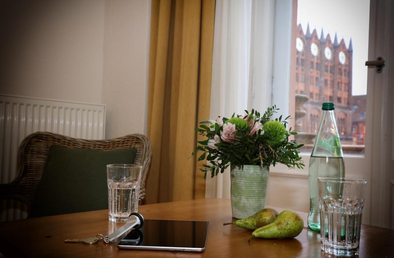 Aparthotel Markt Fuffzehn Stralsund Exteriör bild