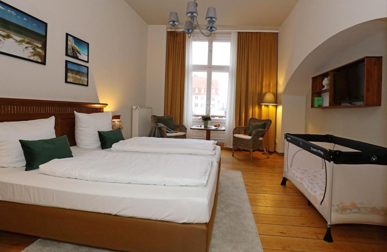 Aparthotel Markt Fuffzehn Stralsund Exteriör bild