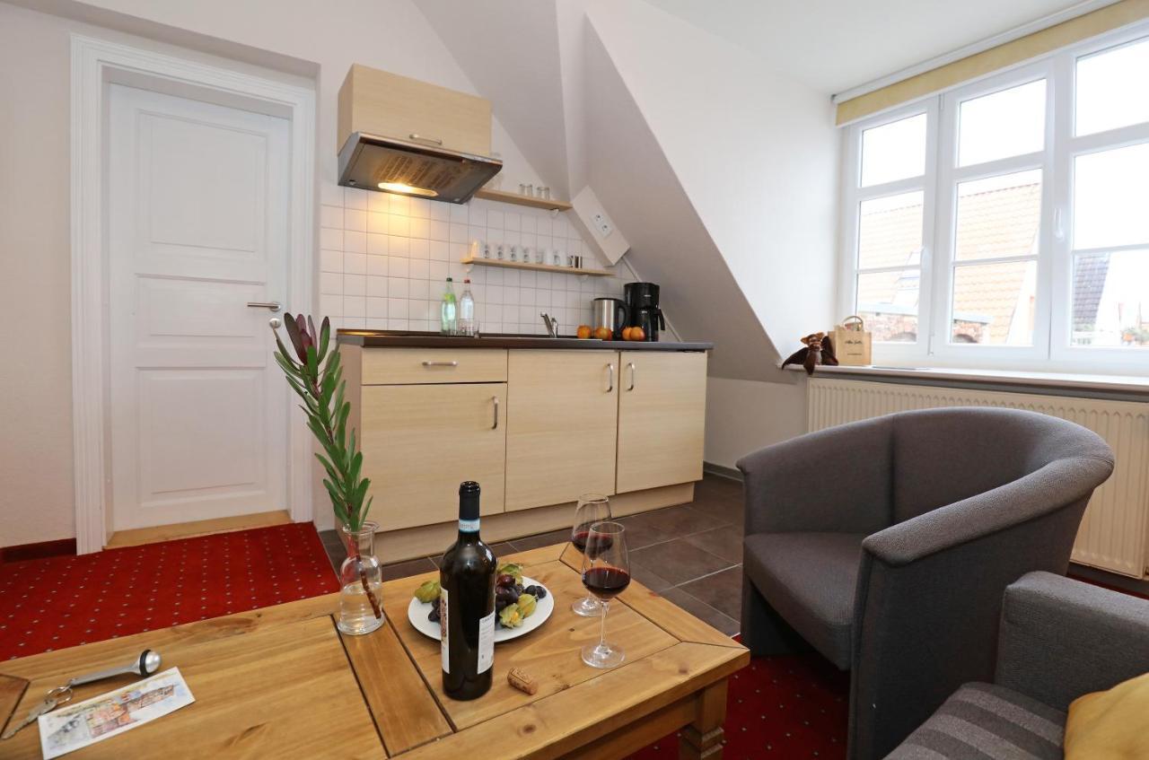 Aparthotel Markt Fuffzehn Stralsund Exteriör bild